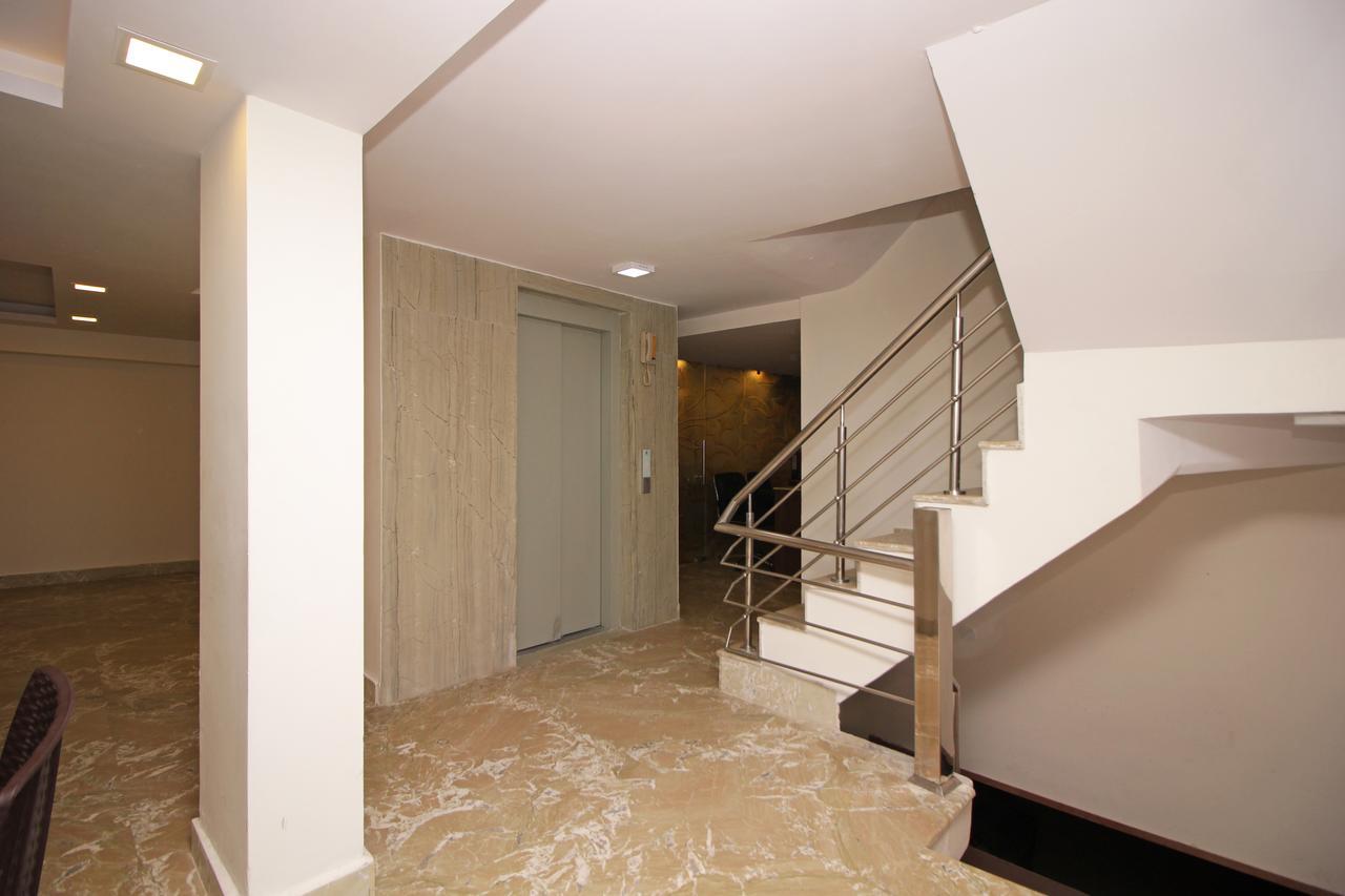 Hotel Nanak Residency New Delhi Buitenkant foto